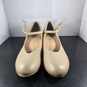 Womens Capezio Size 7 Ballroom Heels
